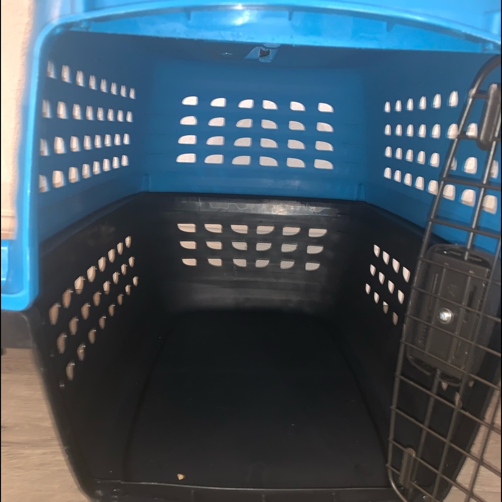 Small Dog Crate - Picture 3 of 3